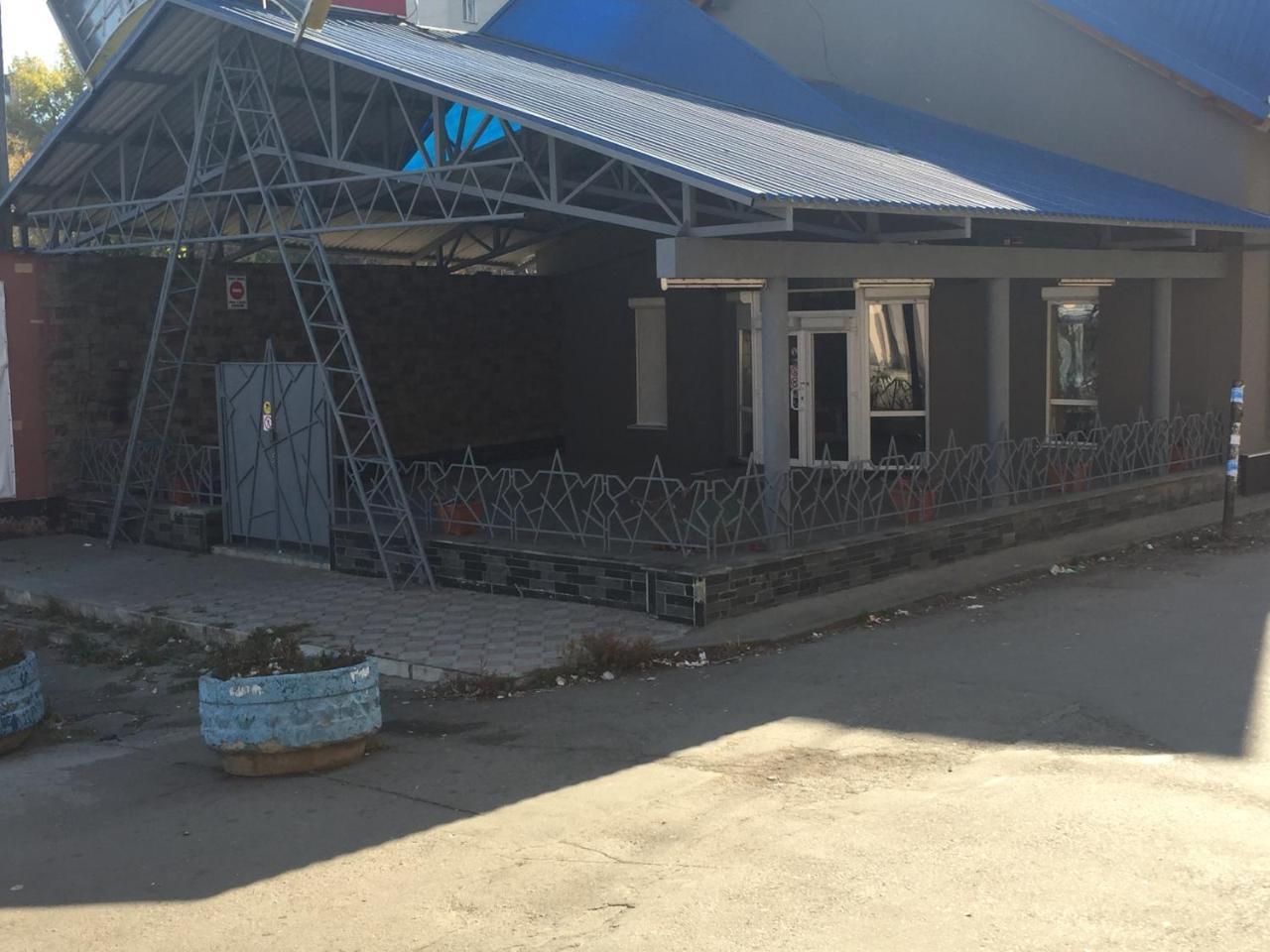 Hostel -Hotel Granat Rivne City Extérieur photo