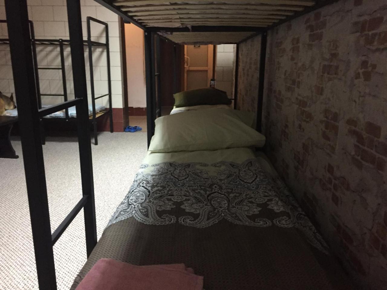 Hostel -Hotel Granat Rivne City Extérieur photo