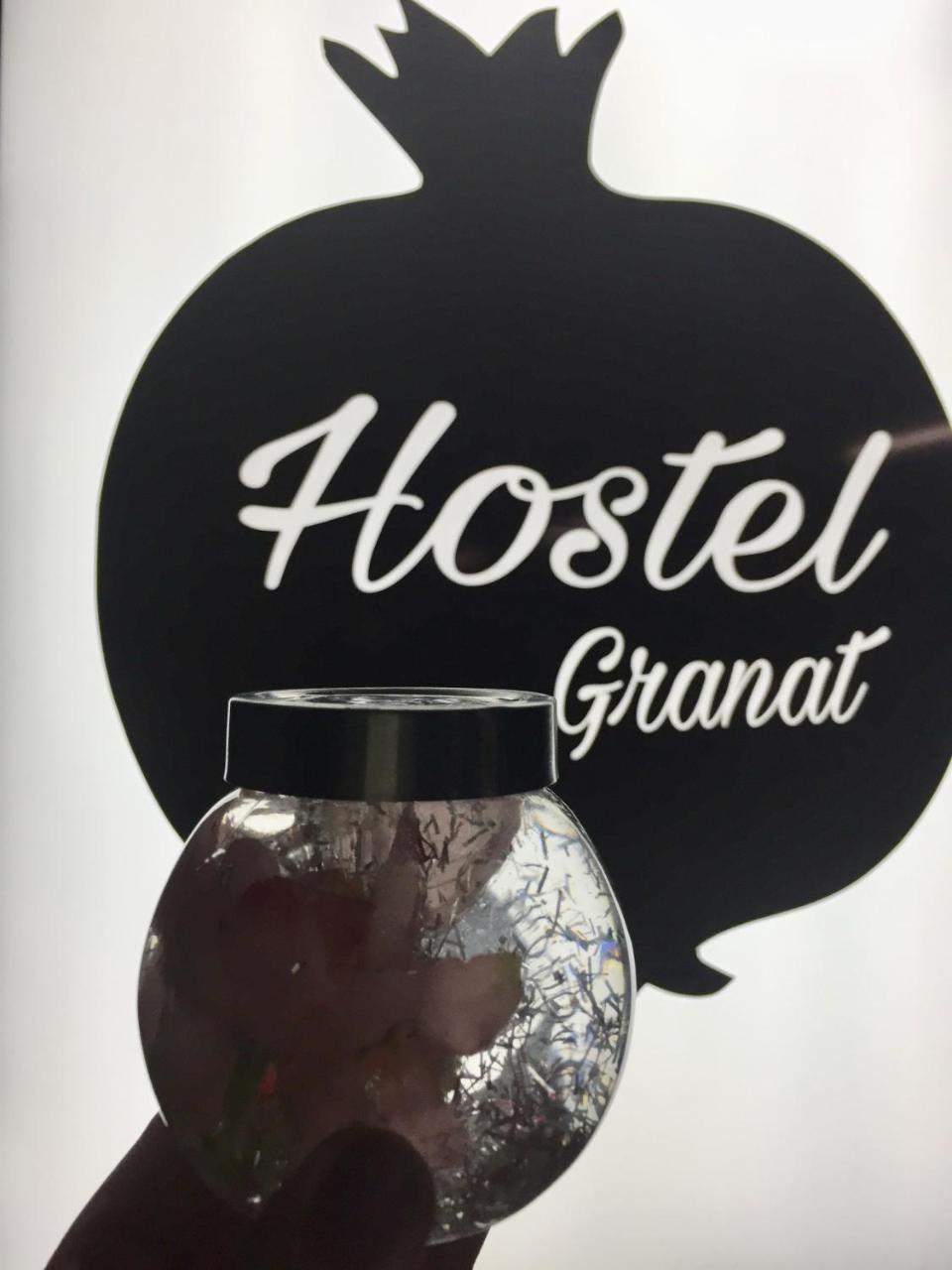 Hostel -Hotel Granat Rivne City Extérieur photo