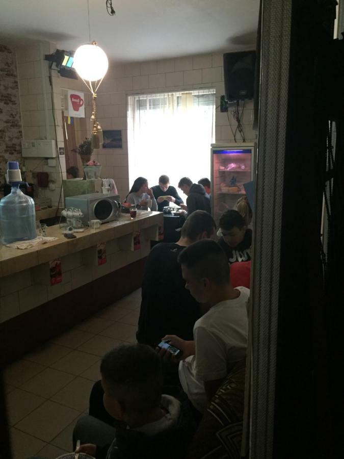 Hostel -Hotel Granat Rivne City Extérieur photo